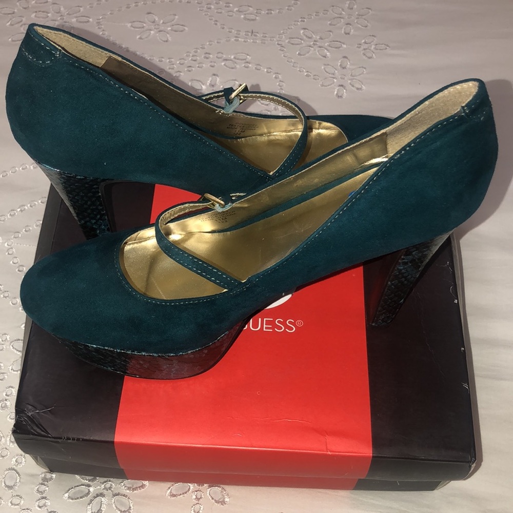 GUESS Platform Teal Microsuede with Snakeskin Print Heel. - Picture 5 of 6